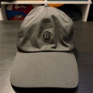 Lululemon Baller Hat *Logo
Graphite Grey